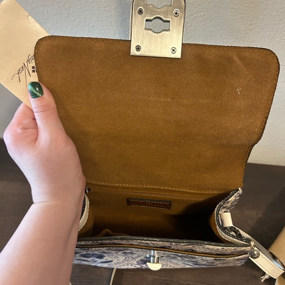 NWT Patricia Nash Italian Folklore Chauny Crossbody - Picture 6 of 10